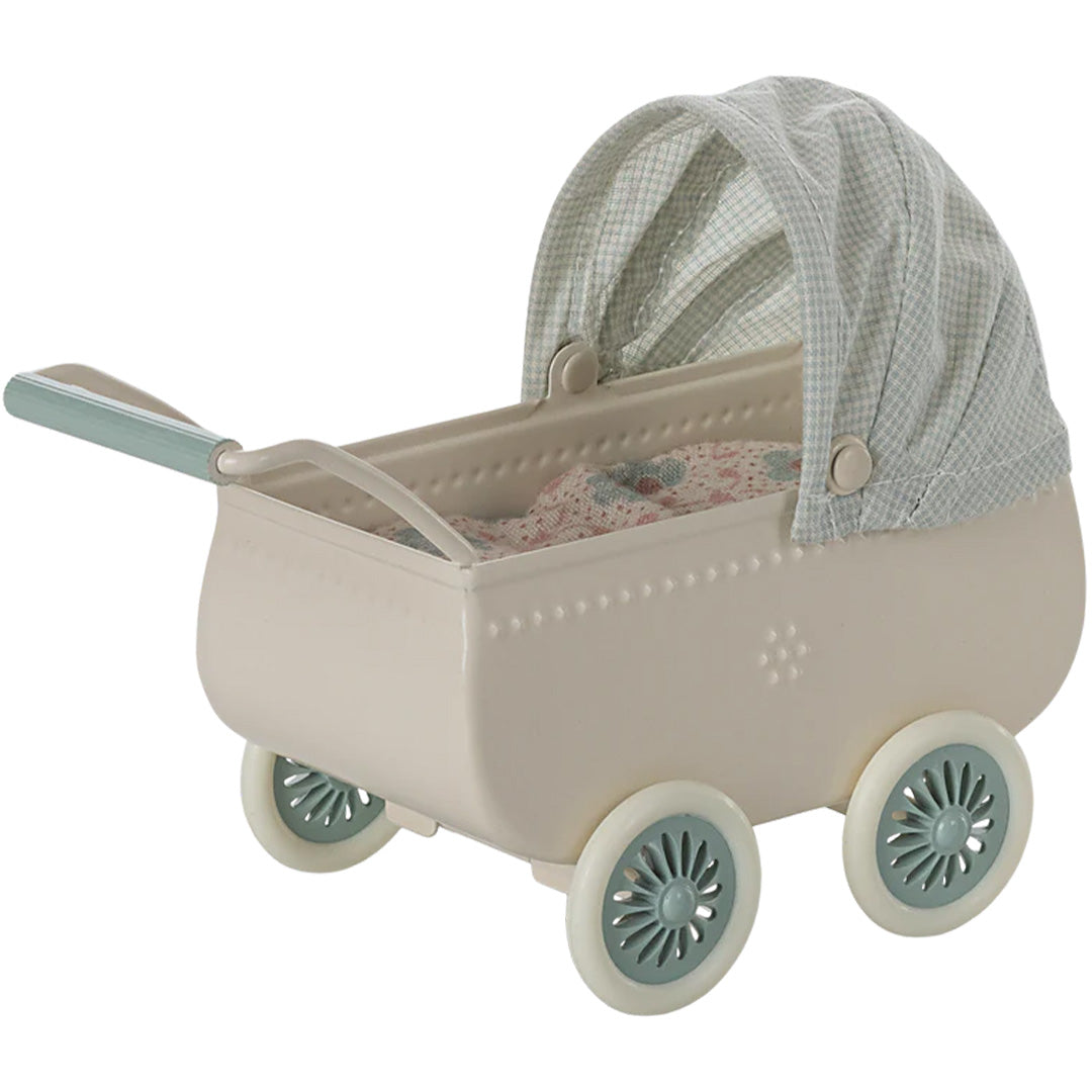 maileg-poppenkinderwagen-met-muis-mint-9-cm-11-5103-00-4