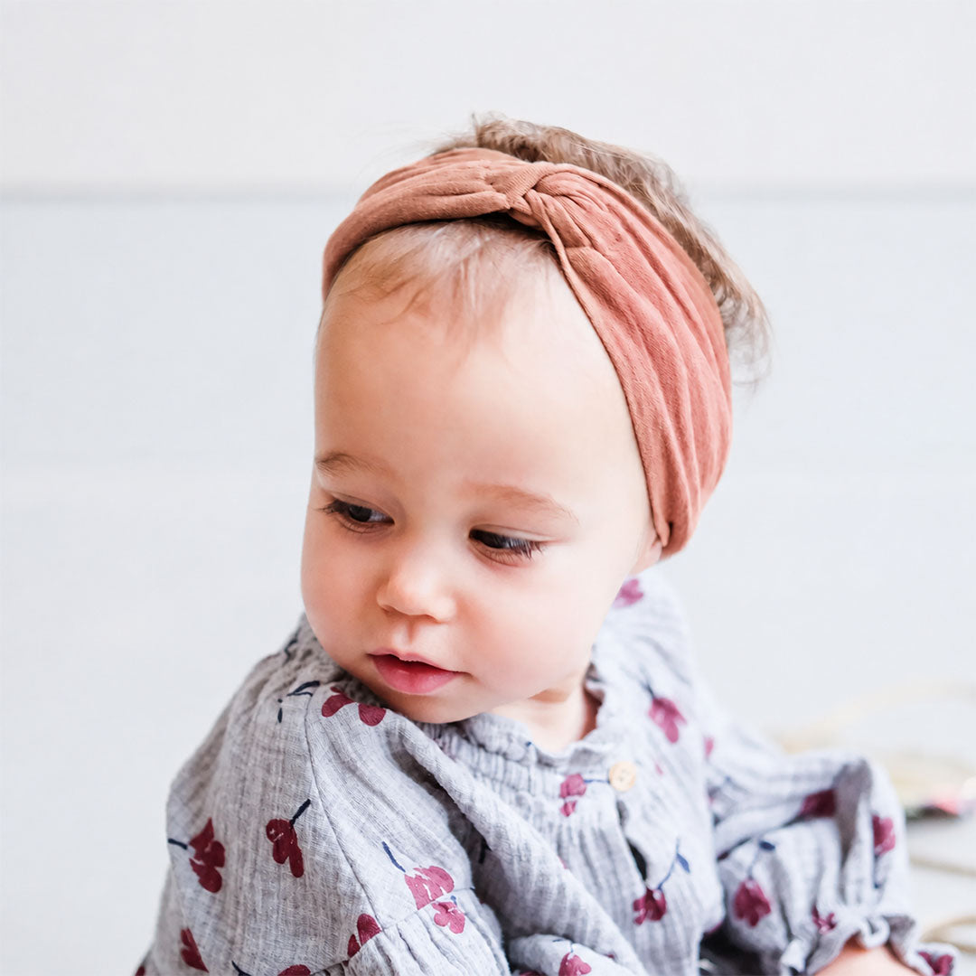 mimi & lula babyhaarband met knoop - rust