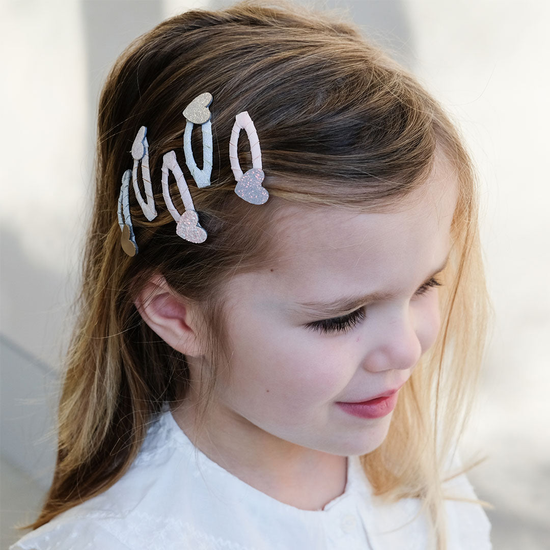 mimi & lula haarspeldjes mini teeny heart - pink multi - 5st  | 162023-27 | lifestijlbeeld 2