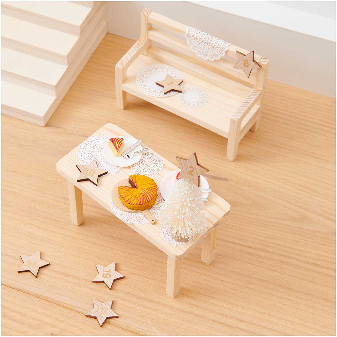 miniatuur houten bank - 8 cm | 500361 | 1