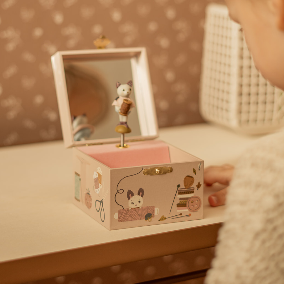 moulin roty sieradendoosje met muziek poes | 715105 | 3
