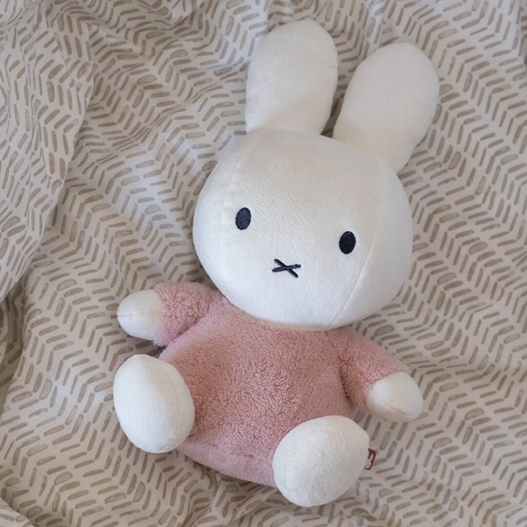 nijntje fluffy knuffelkonijn roze - 35 cm | NIJN918 | 1