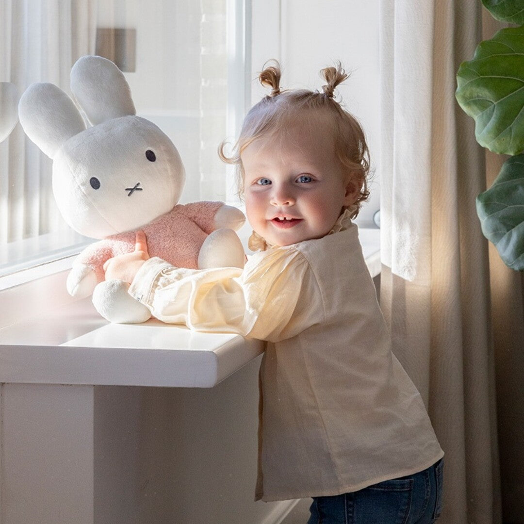 nijntje fluffy knuffelkonijn roze - 35 cm | NIJN918 | 2