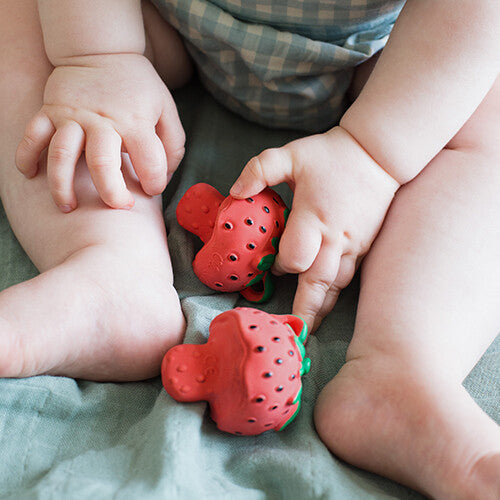 oli & carol bijtspeeltje aardbei | L-STRAWBERRY-UNIT | 4