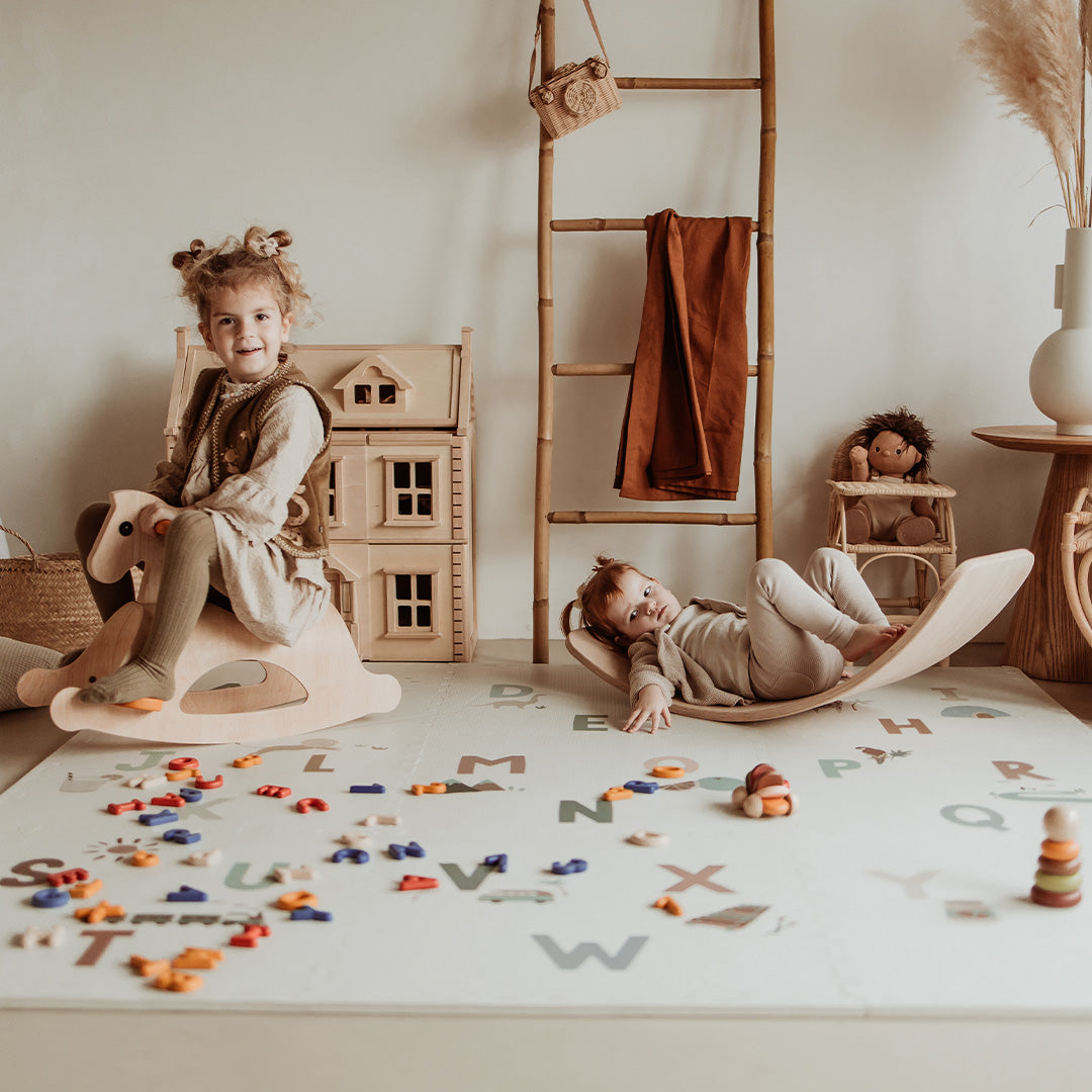 play&go 2-in-1 foam speelmat eevaa - alphabet - 180x180 cm | 4895250601000 | 2