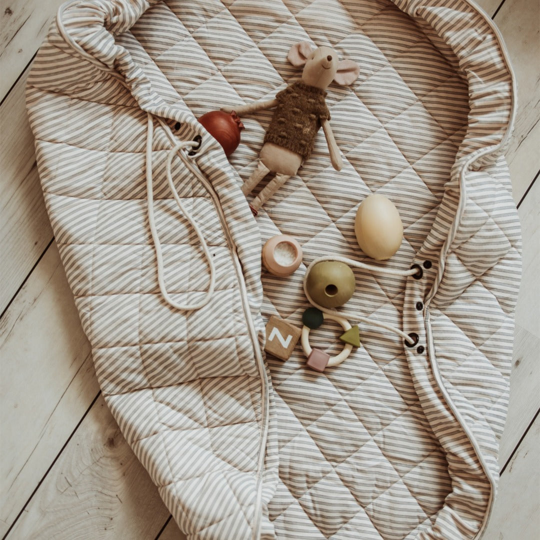 play&go soft baby speelkleed en reistas organic - stripes blue | 4895250601352 | 3