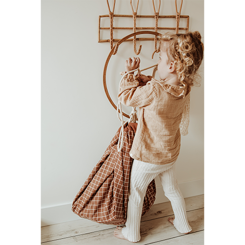 play&go speelkleed en opbergzak organic - grid brown | 4897095301558 | 7