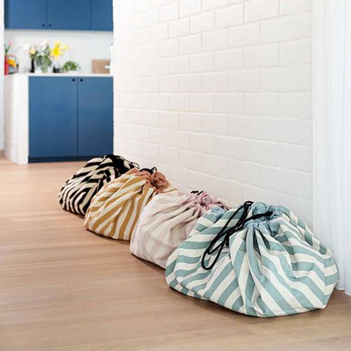 play&go speelkleed en opbergzak strepen zwart | 4897095300308 | 1