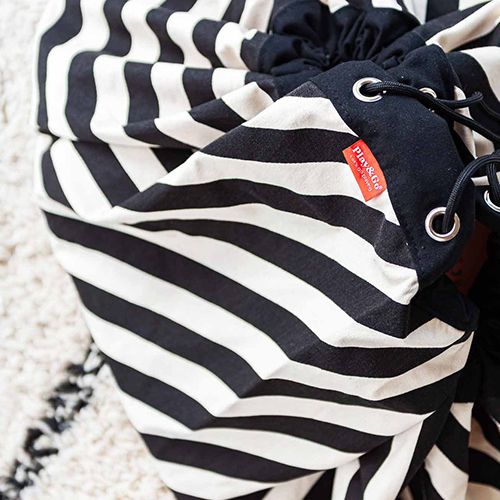play&go speelkleed en opbergzak strepen zwart | 4897095300308 | 5