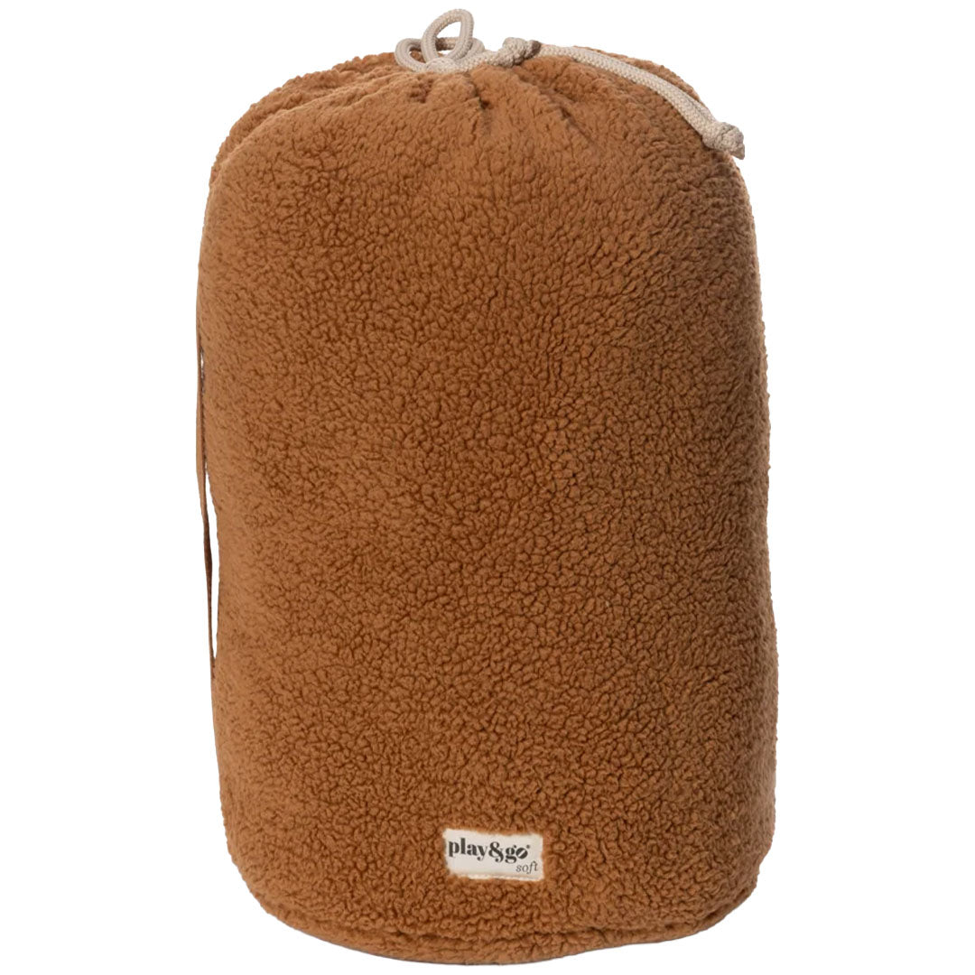 play&go babyspeelkleed en tas - brown teddy | PGNSOFBRTD1 | 4
