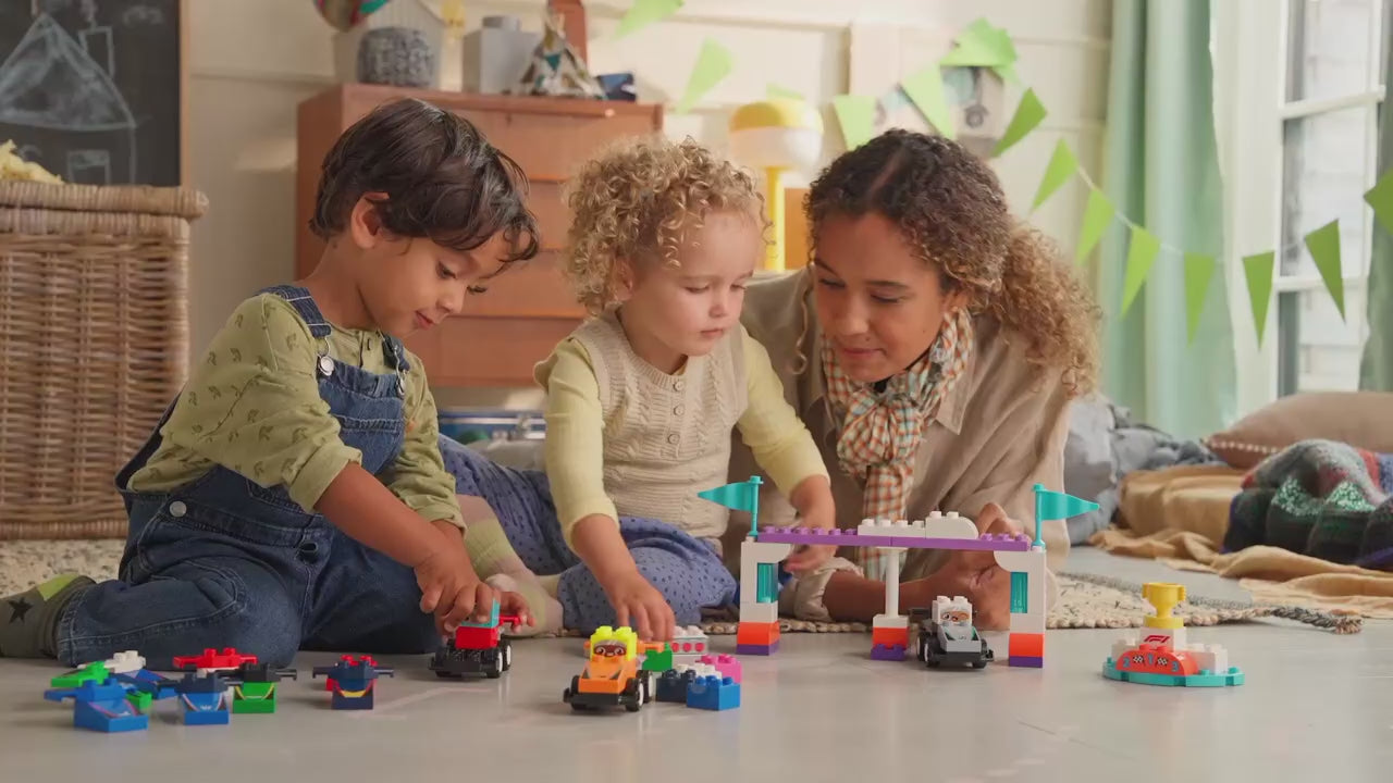 LEGO DUPLO stad f1 team racewagens en coureurs