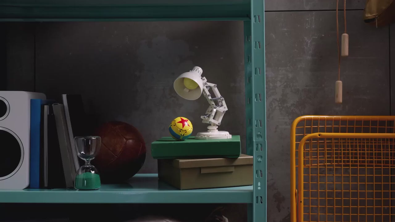 LEGO ideas ǀ disney pixar luxo jr. displaymodel