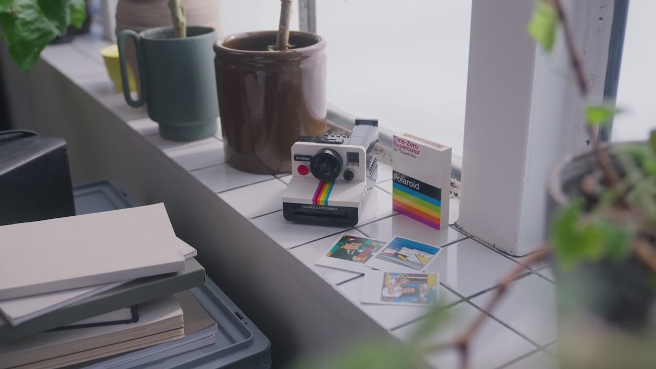 LEGO ideas polaroid onestep sx-70 camera set