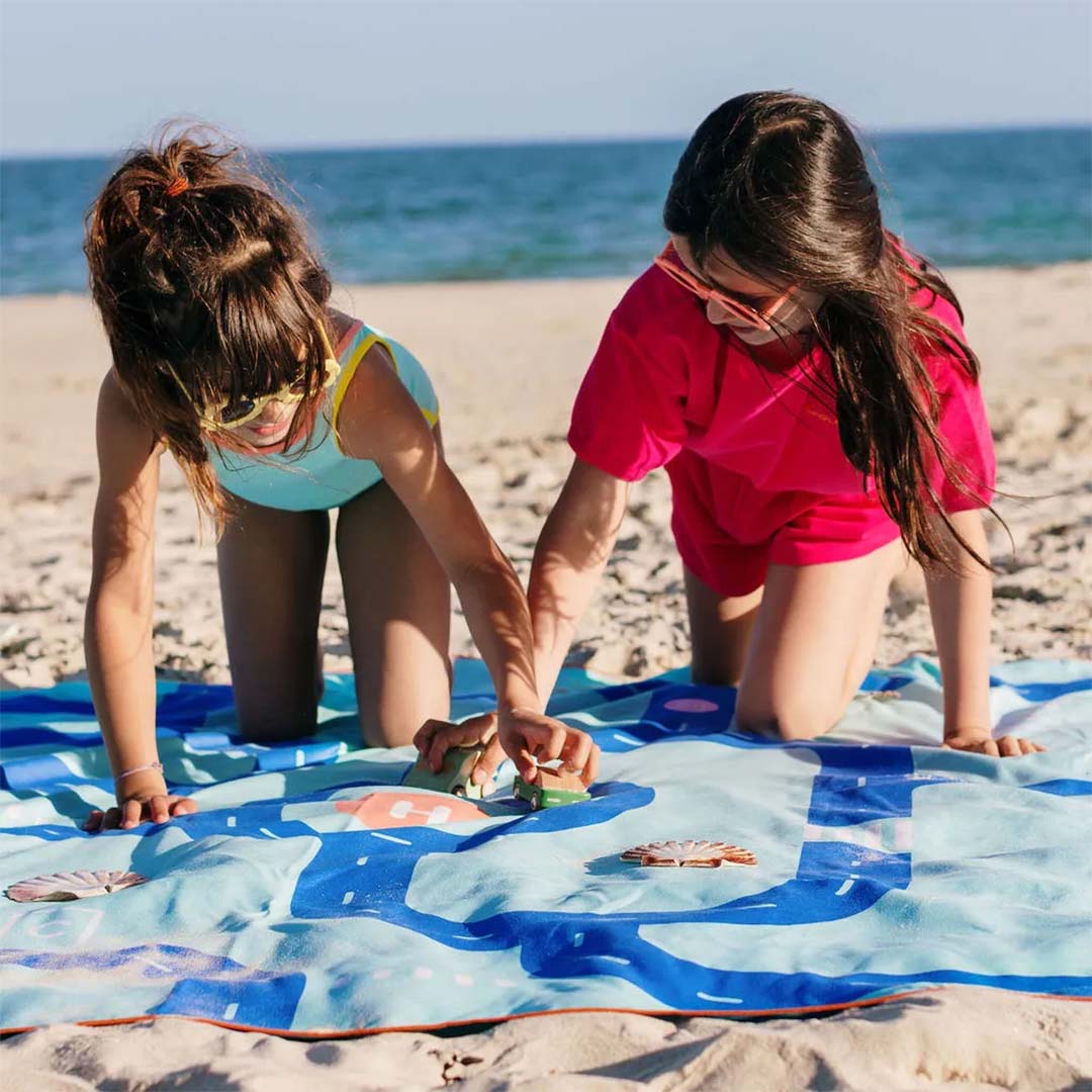 quut speelhanddoek - road - 180x180 cm | 174189 | 2