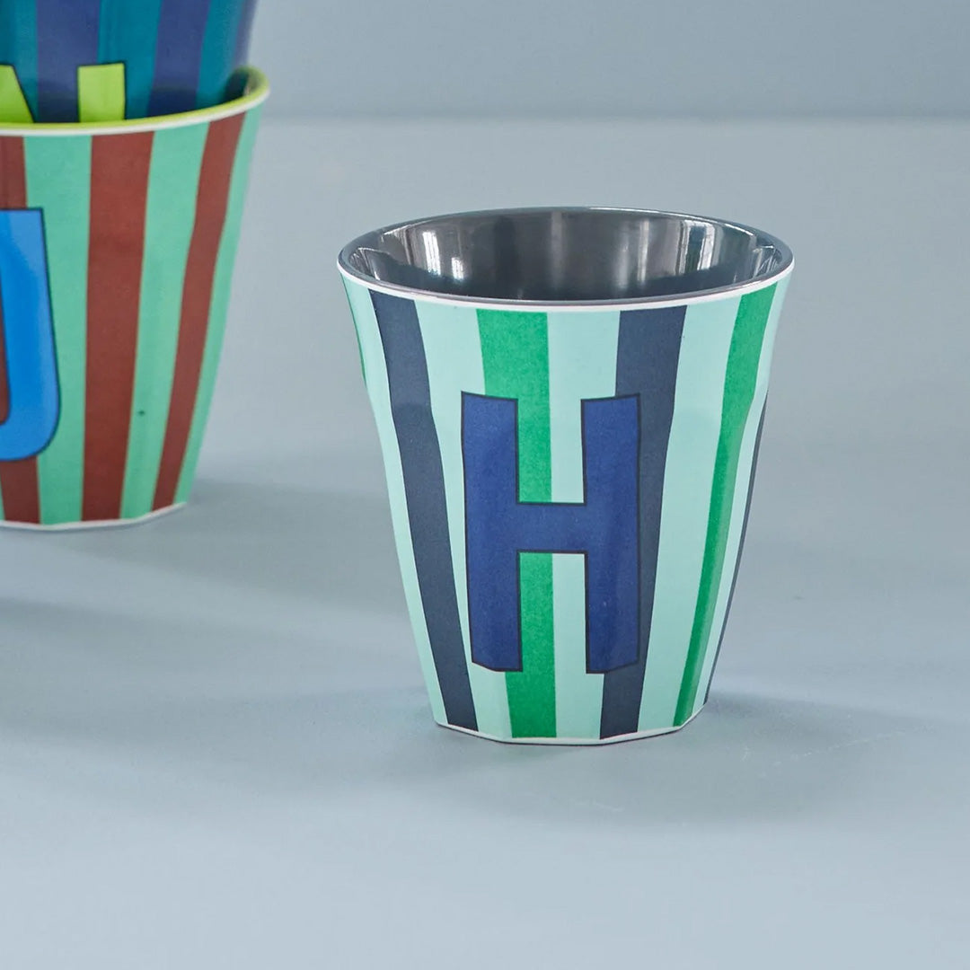 rice alfabetbeker H - streepjes - groen - 250 ml | MELCU-ALPSTRHB | 2