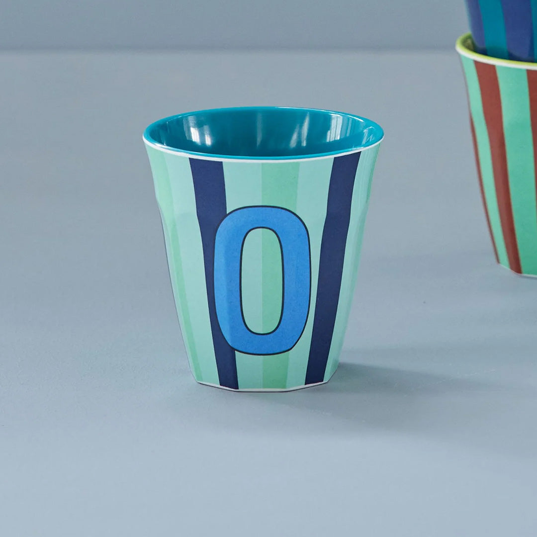 rice alfabetbeker O - streepjes - blauw - 250 ml | MELCU-ALPSTROB | 2