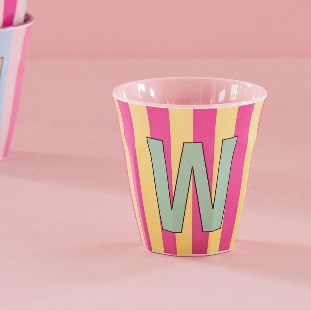 rice alfabetbeker W - streepjes - roze - 250 ml | MELCU-ALPSTRWI | 2