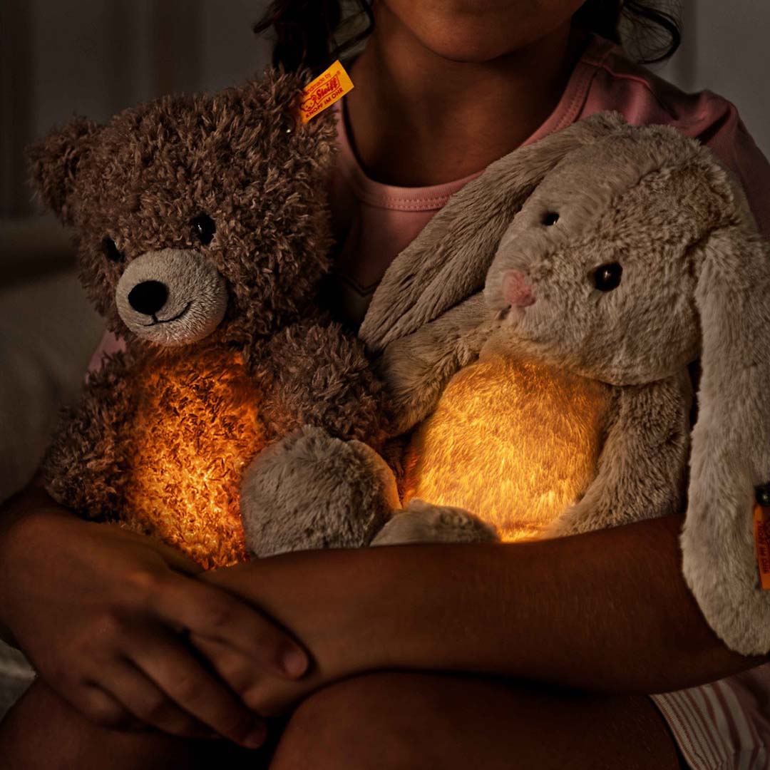 steiff teddybear met nachtlampje - caspar - 28 cm | ilovespeelgoed