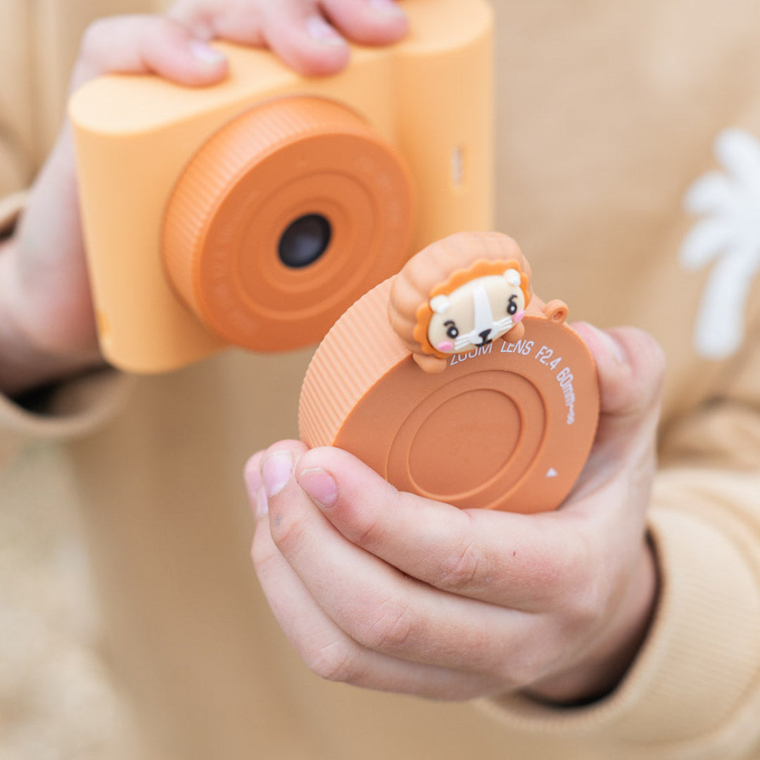 the zoofamily kindercamera urban zoo - leeuw | TZFC5lion | 1