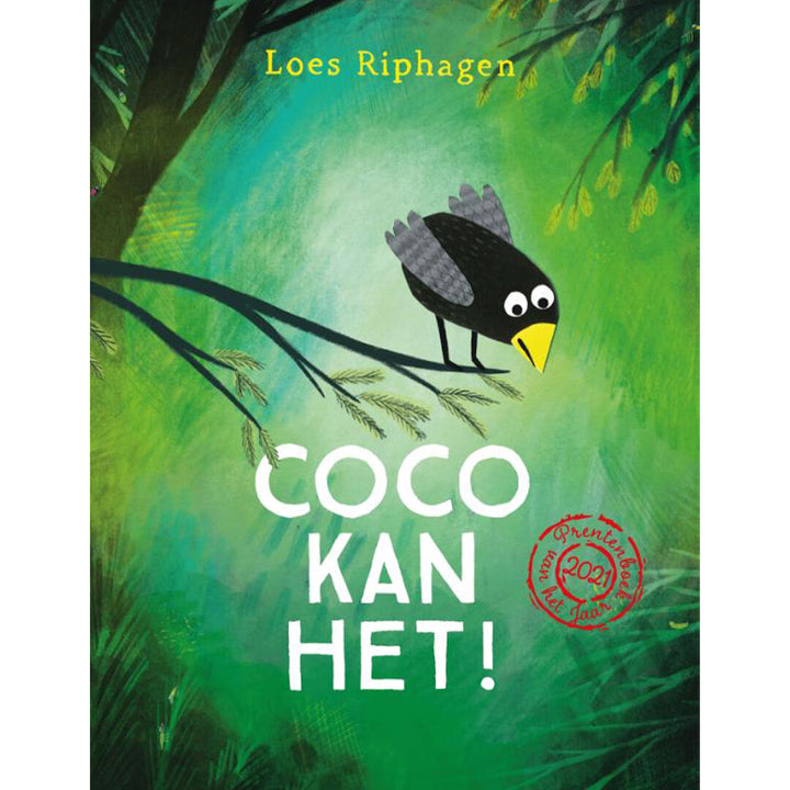 Omslag van het kinderboek 'Coco kan het!' met een zwarte vogel op een tak en de tekst 'Prentenboek van het Jaar 2021'.