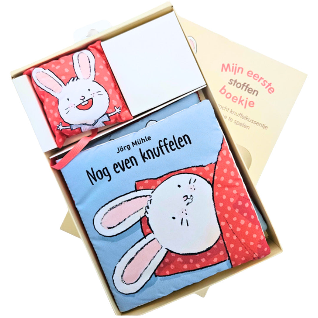 uitgeverij gottmer stoffenboekje nog even knuffelen | 1608207 | 3