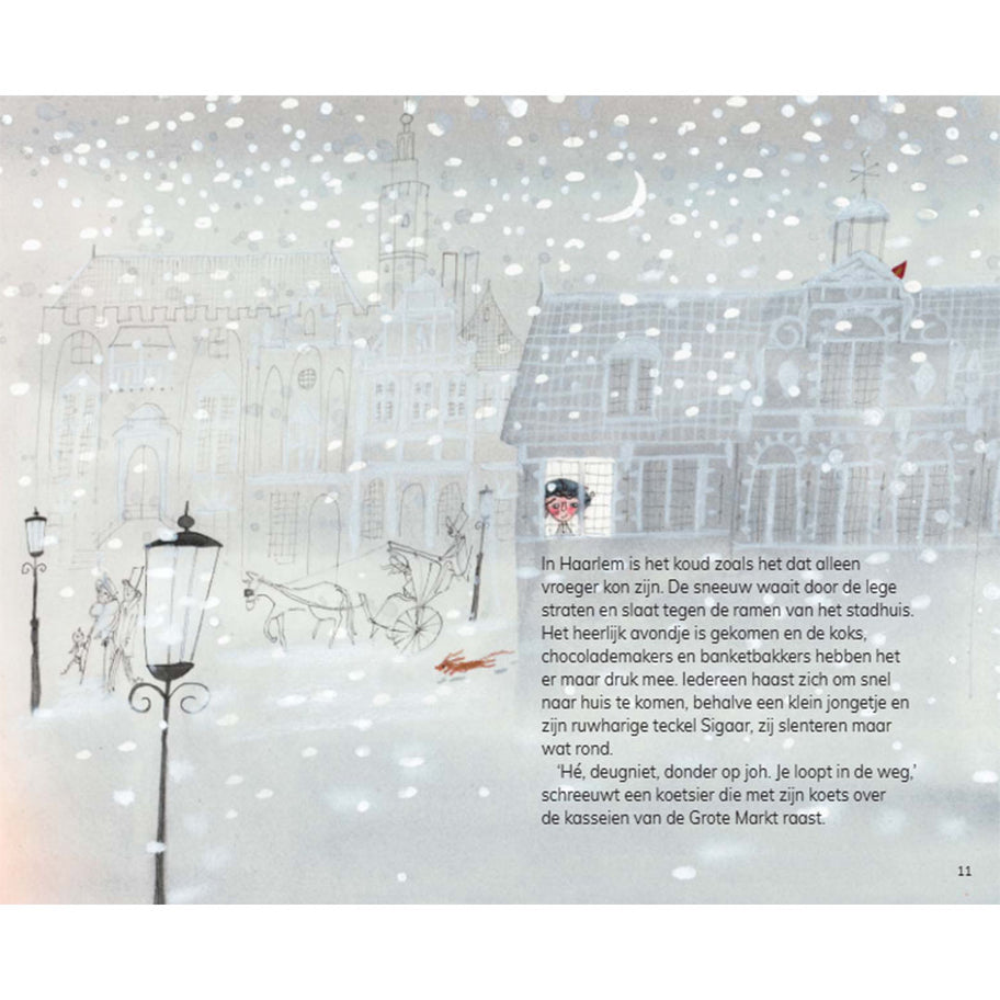 Illustratie van een besneeuwde straat met historische gebouwen en een koets in een Sinterklaas kinderboek.